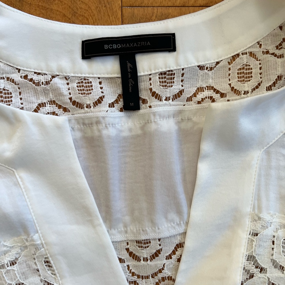 🧁 BCBGMAXAZRIA 🧁 White Lace 3/4 Sleeve Blouse - Picture 4 of 4